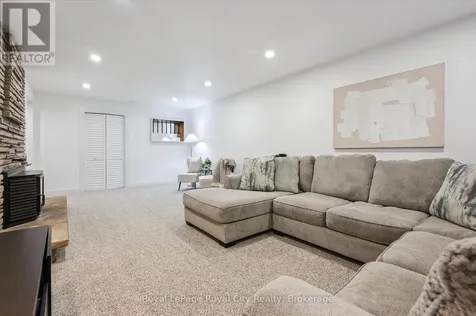 535 Sprucehill Avenue Waterloo ON N2L 4V8