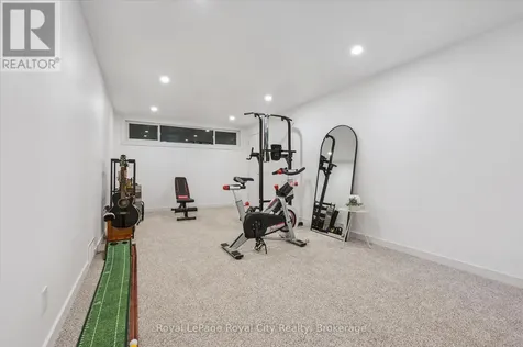 535 Sprucehill Avenue Waterloo ON N2L 4V8