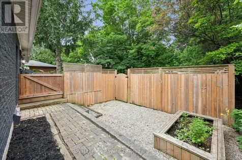535 Sprucehill Avenue Waterloo ON N2L 4V8