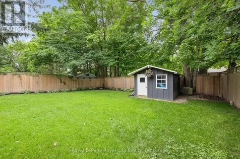 535 Sprucehill Avenue Waterloo ON N2L 4V8