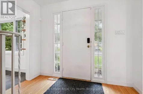 535 Sprucehill Avenue Waterloo ON N2L 4V8