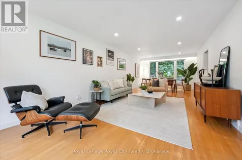 535 Sprucehill Avenue Waterloo ON N2L 4V8