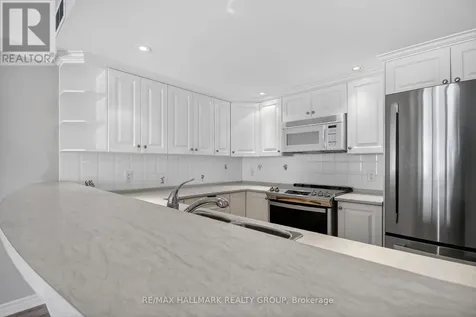 51 Robson Court Ottawa ON K2K 2W1