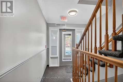 51 Robson Court Ottawa ON K2K 2W1