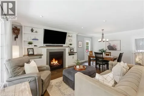 5203 Cedarbrook Crescent Burlington ON L7L 3P9