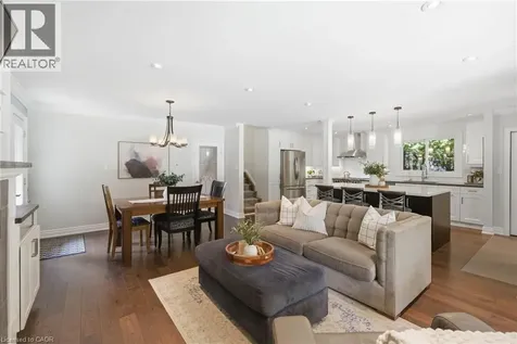5203 Cedarbrook Crescent Burlington ON L7L 3P9