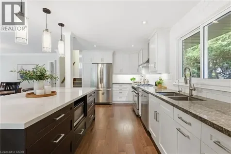 5203 Cedarbrook Crescent Burlington ON L7L 3P9