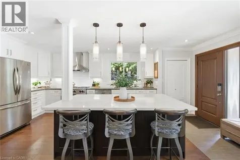 5203 Cedarbrook Crescent Burlington ON L7L 3P9