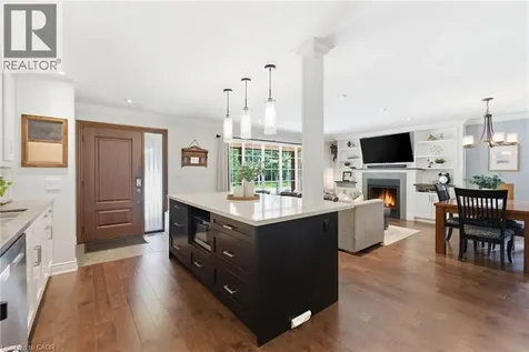 5203 Cedarbrook Crescent Burlington ON L7L 3P9