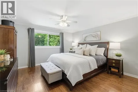 5203 Cedarbrook Crescent Burlington ON L7L 3P9