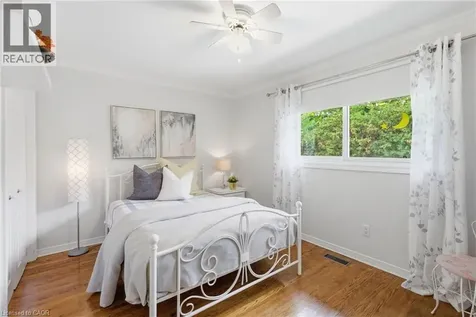 5203 Cedarbrook Crescent Burlington ON L7L 3P9