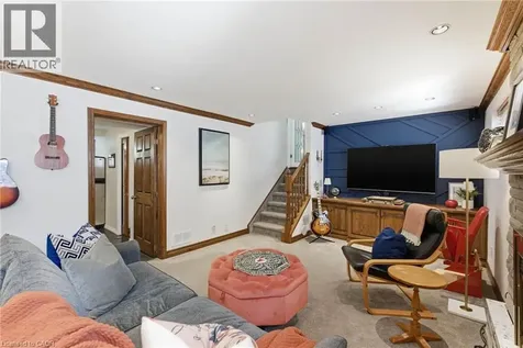 5203 Cedarbrook Crescent Burlington ON L7L 3P9