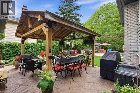 5203 Cedarbrook Crescent Burlington ON L7L 3P9