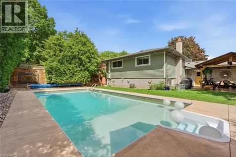 5203 Cedarbrook Crescent Burlington ON L7L 3P9