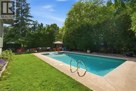 5203 Cedarbrook Crescent Burlington ON L7L 3P9