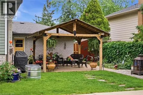 5203 Cedarbrook Crescent Burlington ON L7L 3P9