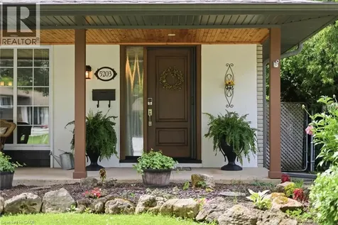 5203 Cedarbrook Crescent Burlington ON L7L 3P9