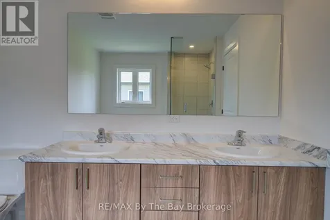 56 Amber Drive Wasaga Beach ON L9Z 0R9