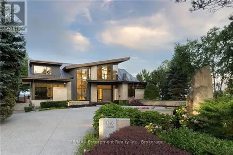 1540 Watersedge Road Mississauga (clarkson) ON L5J 1A4