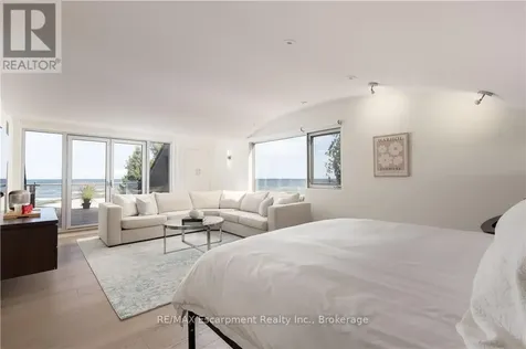 1540 Watersedge Road Mississauga (clarkson) ON L5J 1A4