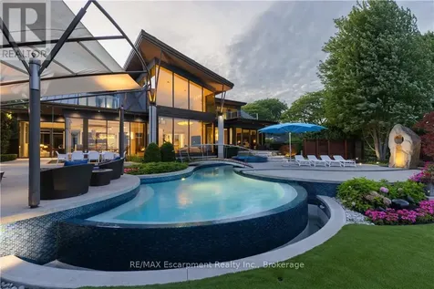1540 Watersedge Road Mississauga (clarkson) ON L5J 1A4