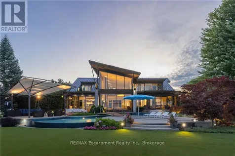 1540 Watersedge Road Mississauga (clarkson) ON L5J 1A4