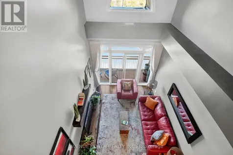 323 Winona Avenue Ottawa ON K1Z 5H3