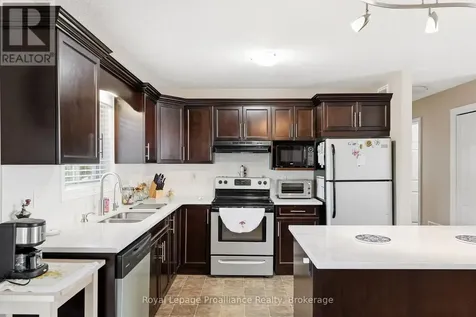 23 Fox Den Drive Brighton ON K0K 1H0