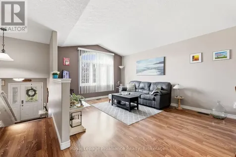 23 Fox Den Drive Brighton ON K0K 1H0