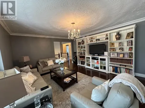 10 Celestine Court Tiny ON L9M 0H3