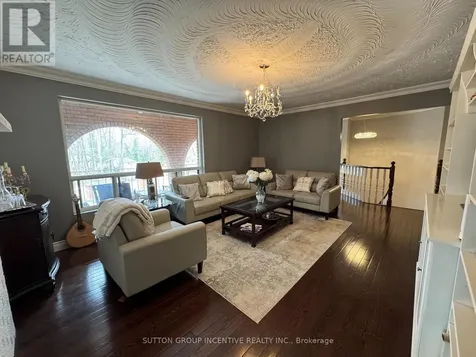 10 Celestine Court Tiny ON L9M 0H3