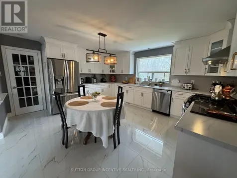 10 Celestine Court Tiny ON L9M 0H3