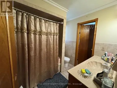 10 Celestine Court Tiny ON L9M 0H3
