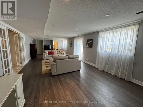 10 Celestine Court Tiny ON L9M 0H3