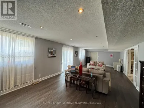 10 Celestine Court Tiny ON L9M 0H3