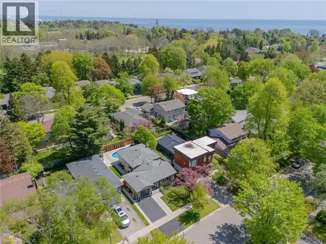 173 Chebucto Drive Oakville ON L6J 5R1