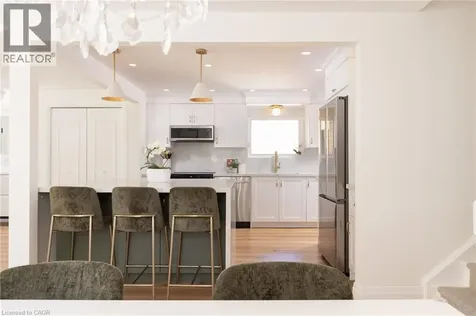 173 Chebucto Drive Oakville ON L6J 5R1