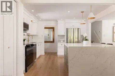 173 Chebucto Drive Oakville ON L6J 5R1