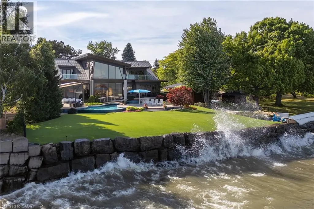 1540 Watersedge Road Mississauga ON L5J 1A4