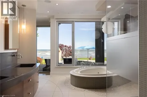 1540 Watersedge Road Mississauga ON L5J 1A4