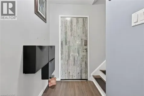 17 Old Pine Trail St. Catharines ON L2M 6P9