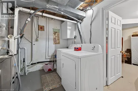 17 Old Pine Trail St. Catharines ON L2M 6P9