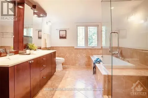 2077 Palmer Avenue Ottawa ON K1H 5Z3
