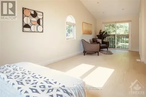2077 Palmer Avenue Ottawa ON K1H 5Z3