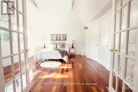 2077 Palmer Avenue Ottawa ON K1H 5Z3