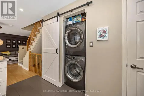 372 Lisgar Street Ottawa ON K2P 2J3
