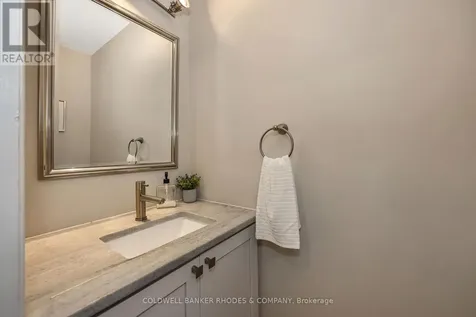 372 Lisgar Street Ottawa ON K2P 2J3