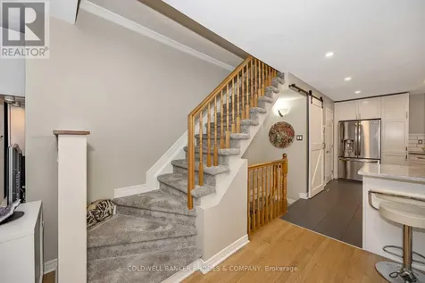 372 Lisgar Street Ottawa ON K2P 2J3