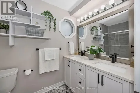 372 Lisgar Street Ottawa ON K2P 2J3