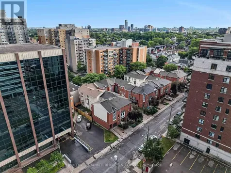 372 Lisgar Street Ottawa ON K2P 2J3